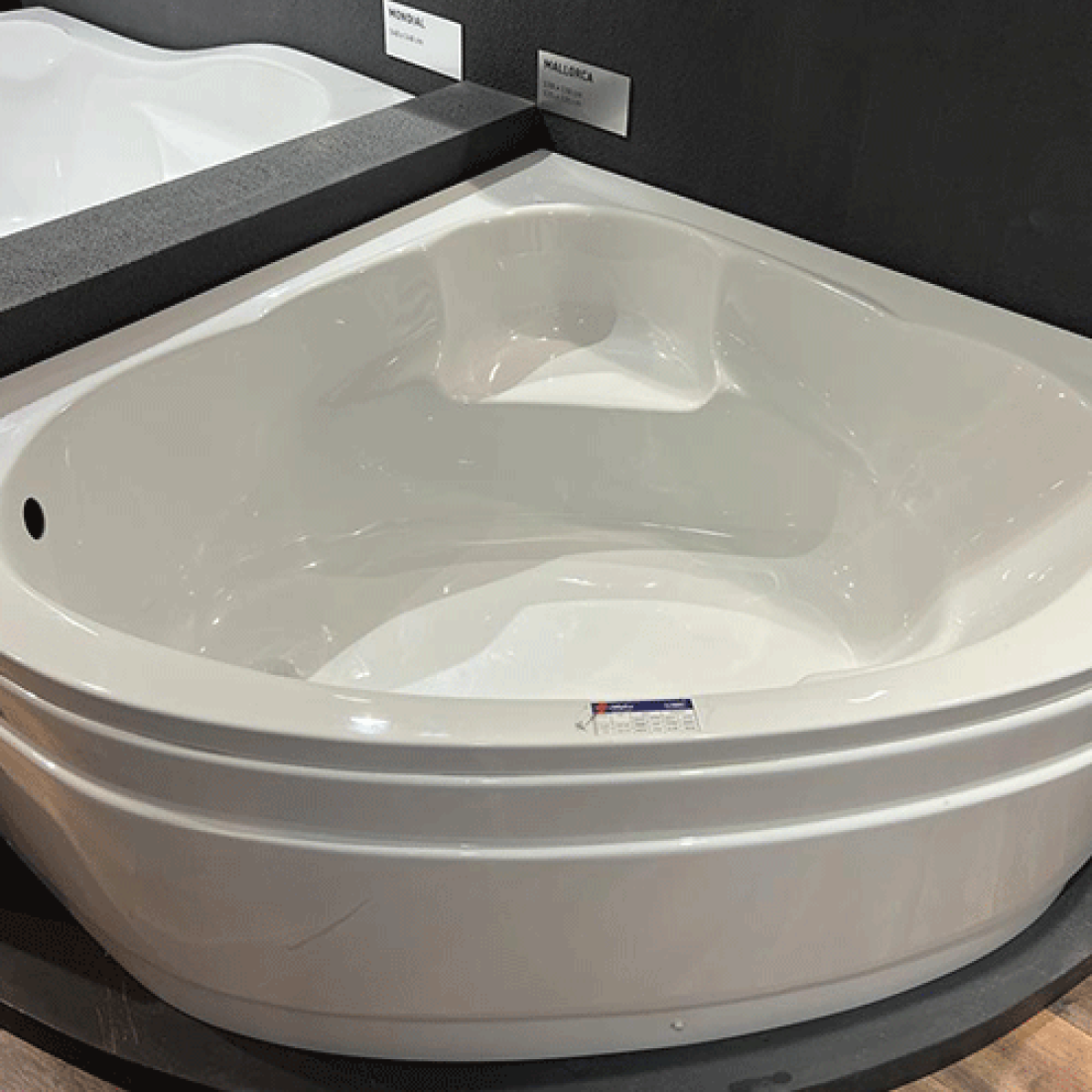 Bathroom Bathtubs Design 4